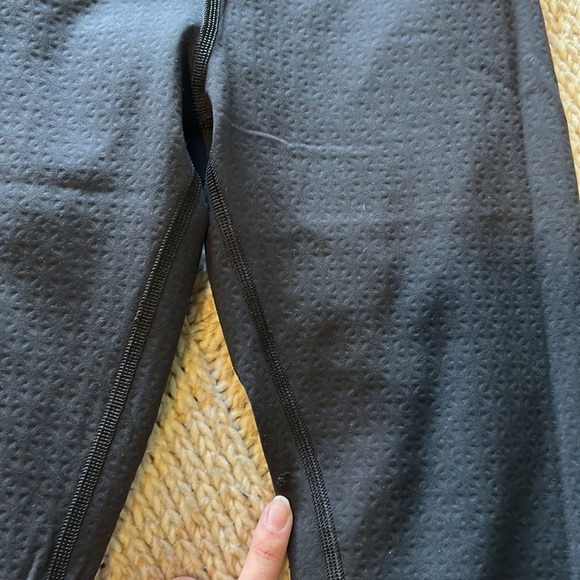 Lululemon black printed leggings - Picture 8 of 9